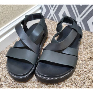 SOREL Roaming Criss Cross Black Slingbacks Sandals Women's Size 8